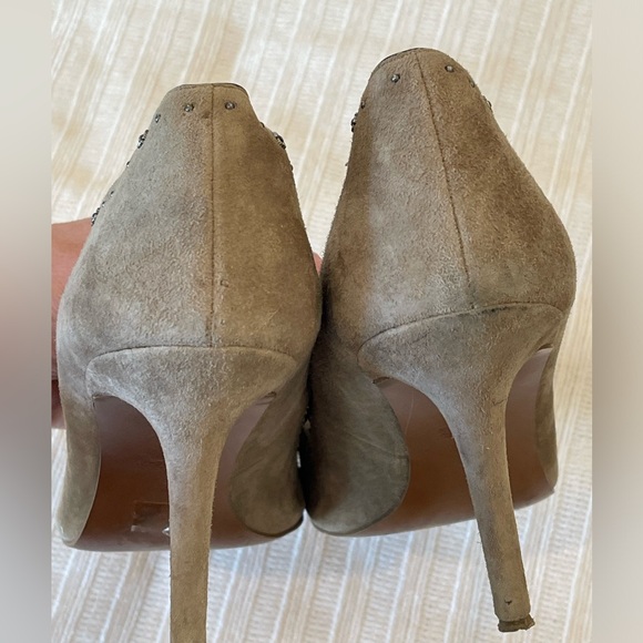 Coach Suede & Leather Embellished Waverly Pumps Gray Size 8 - Picture 8 of 15